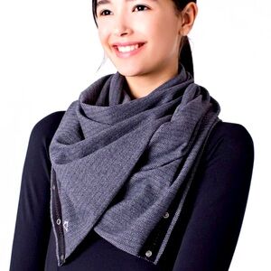 Ivivva by Lululemon Village Chill Scarf Snap Infinity Black Gray Herringbone